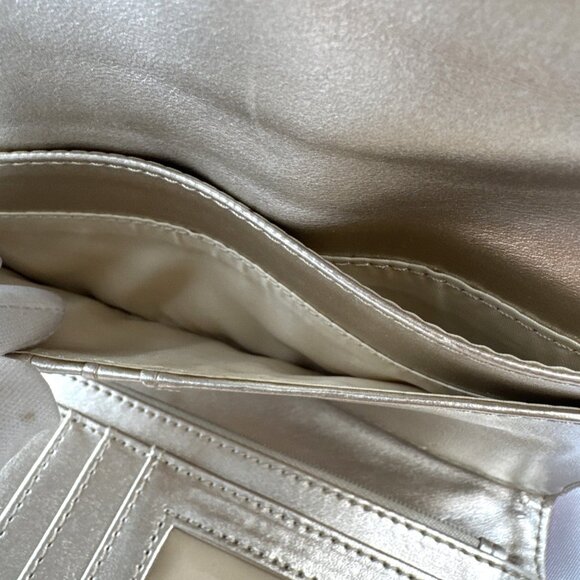 Guess Womens Red Quilted Wallet With Decorative Flower & Rhinestone Accents - Picture 12 of 15